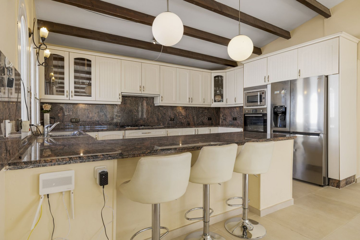 Sale of independent chalet in Costa Natura, Estepona
photo 5