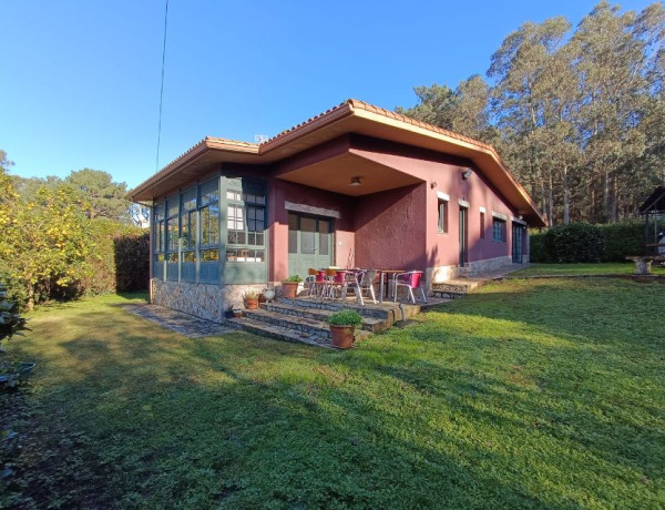 Chalet independiente en venta en  Mera-Serantes , Oleiros photo 1