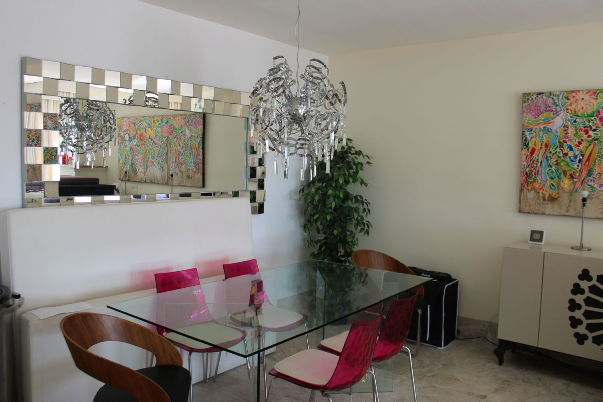 Sale of townhouse in Las Chapas-El Rosario , Marbella photo 4