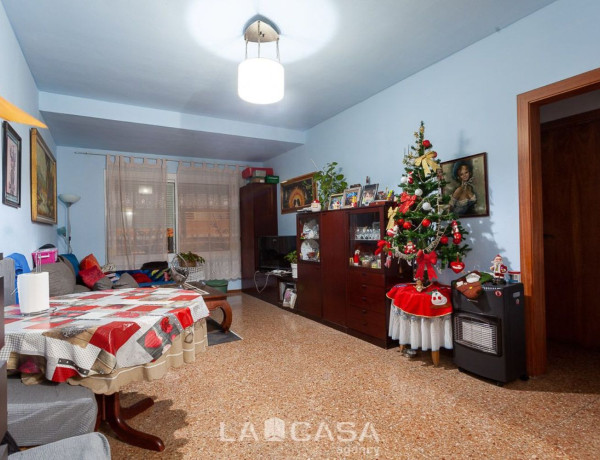 Piso en venta en  El Castell-Poble Vell , Castelldefels photo 4