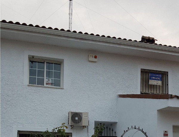 Semi-detached house for sale in Señorío de Illescas , Illescas thumbnail 1