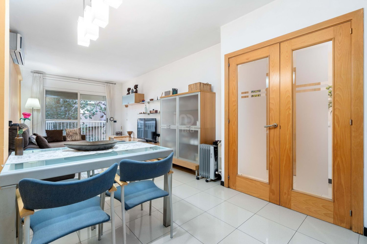 Sale of apartment in La Plana - Montesa, Esplugues de Llobregat
photo 1