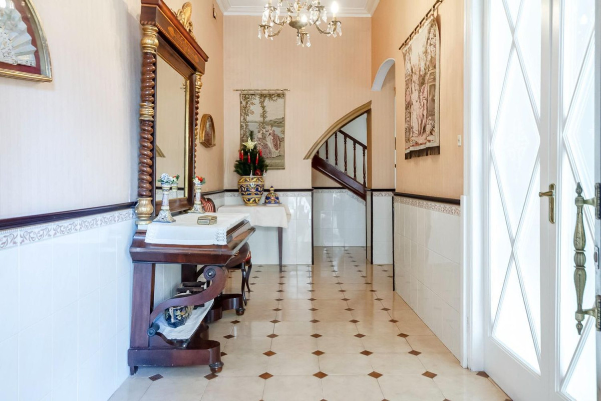 Sale of independent chalet in Center, Arenys de Mar
photo 3