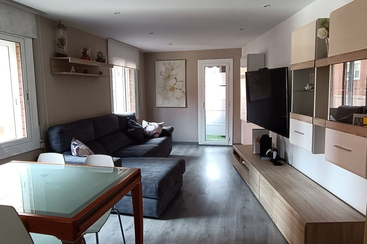 Продажа квартиры на Calle Bona-Sort, 35, Серданьола дель Вальес
photo 2