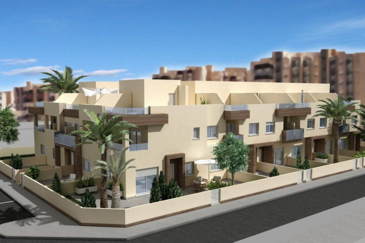 Venta de chalet adosado en Zona Entremares , La Manga Del Mar Menor photo 1
