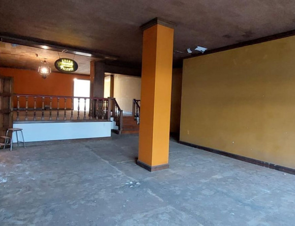 Local en venta en Sant Pere thumbnail 1