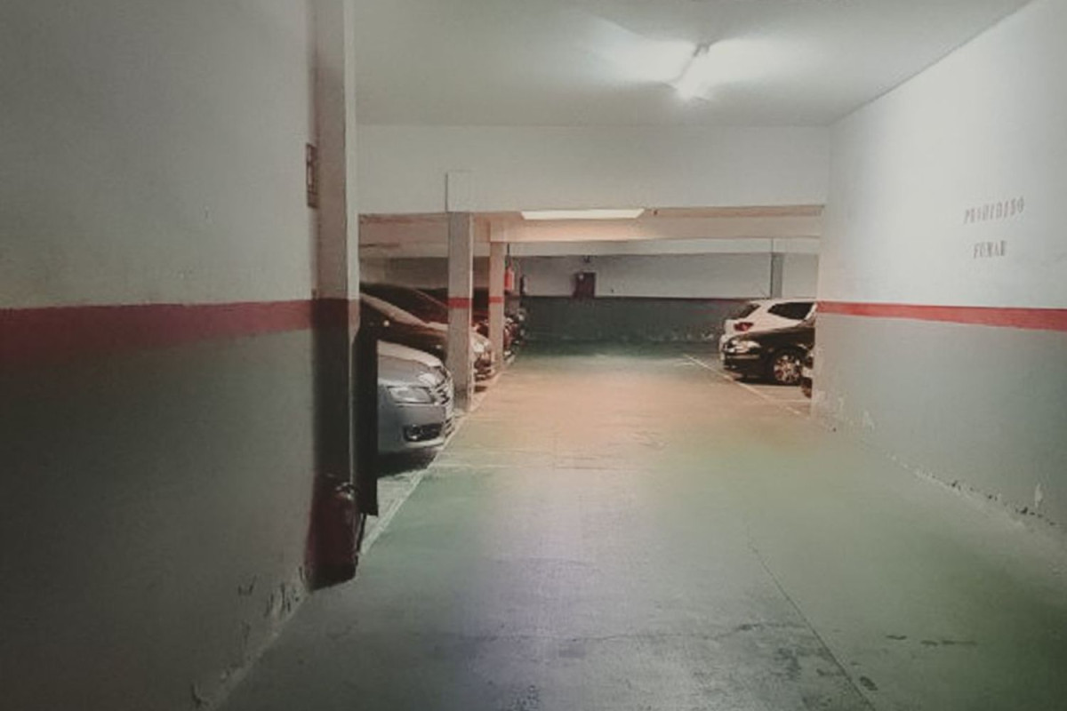 Venta de garaje en  Ramón Llull, 9 , El Prat de Llobregat photo 2