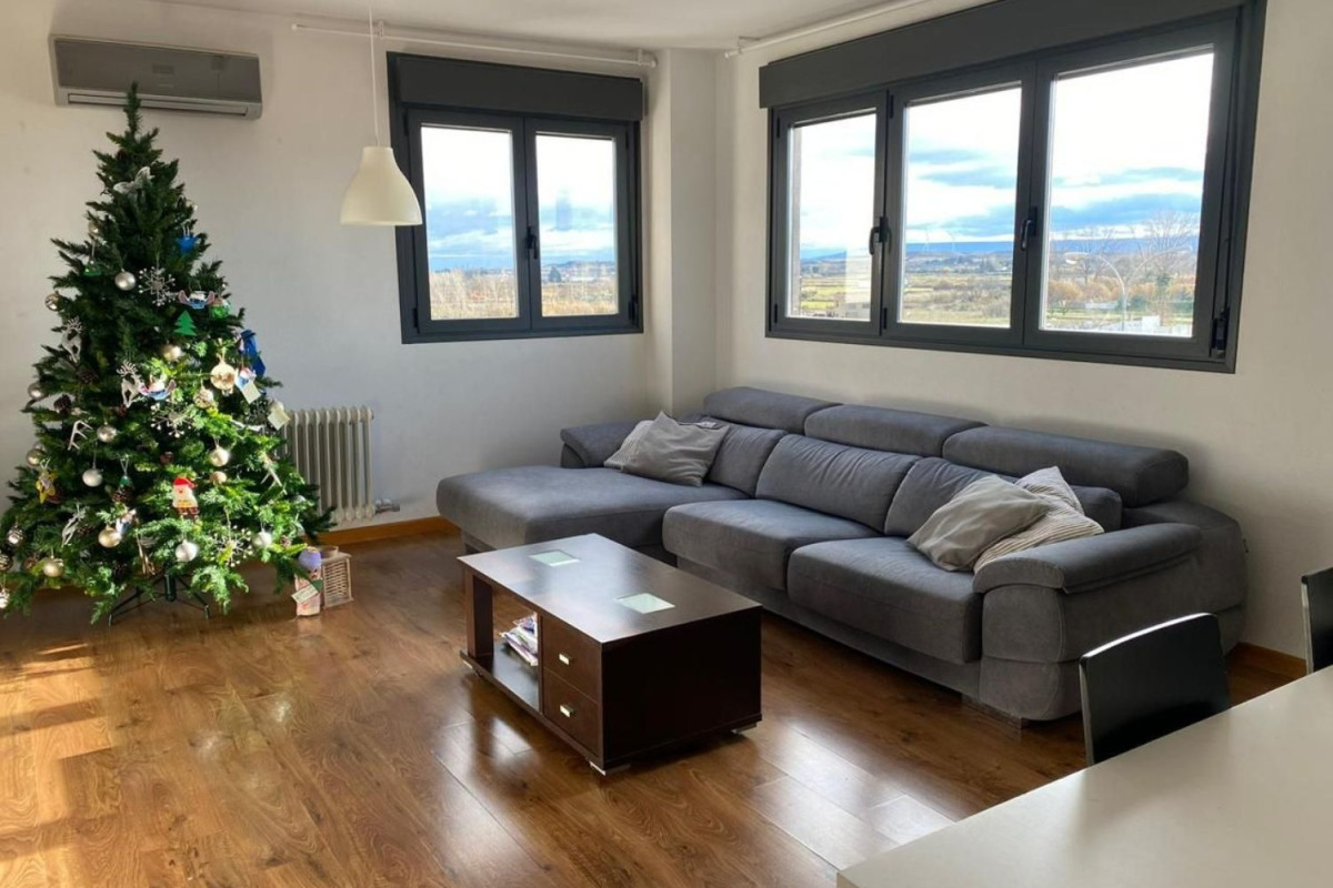 Venta de piso en Calle María Aperregui Educadora, Tudela
 photo 2