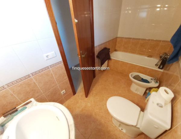 Chalet adosado en venta en  Ronda pere blasi , Torroella de Montgrí photo 4