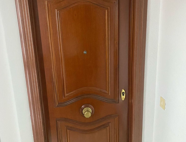 Продажа квартиры в Calle del Mar, 59, Torre del Mar thumbnail 2