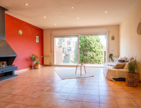 Chalet adosado en venta en Calle empuries , Torroella de Montgrí thumbnail 2