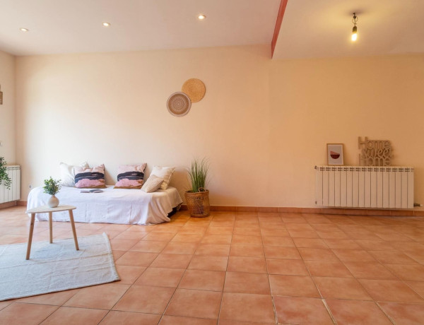 Chalet adosado en venta en  Calle empuries , Torroella de Montgrí photo 4