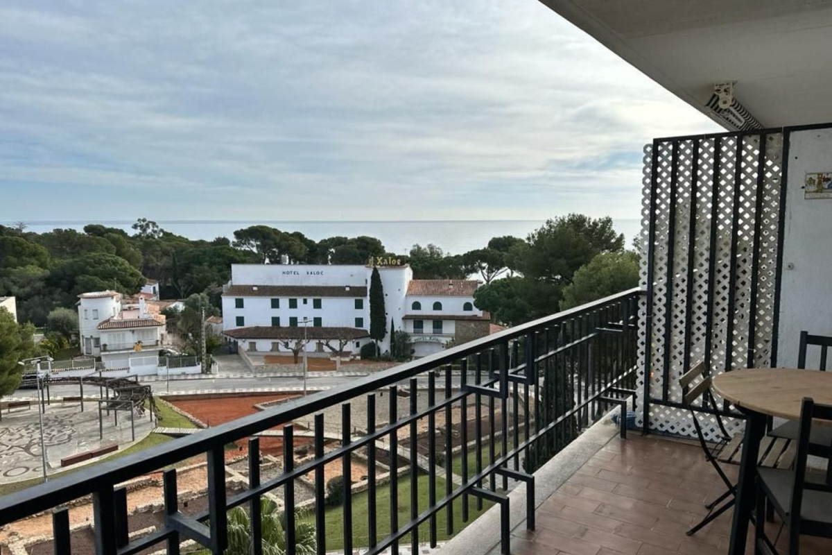 Sale of apartment in Cavall Bernat, Castell-Platja d'Aro
photo 2