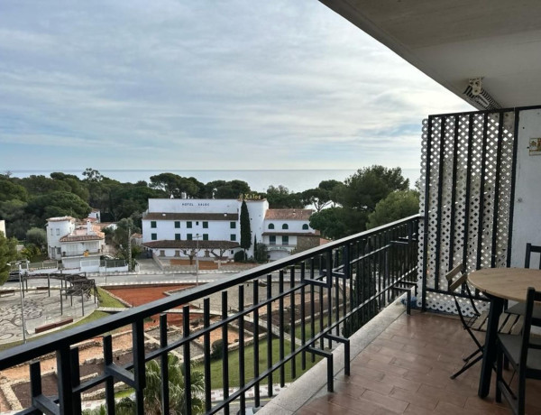 Piso en venta en  Cavall Bernat, Castell-Platja d'Aro photo 2