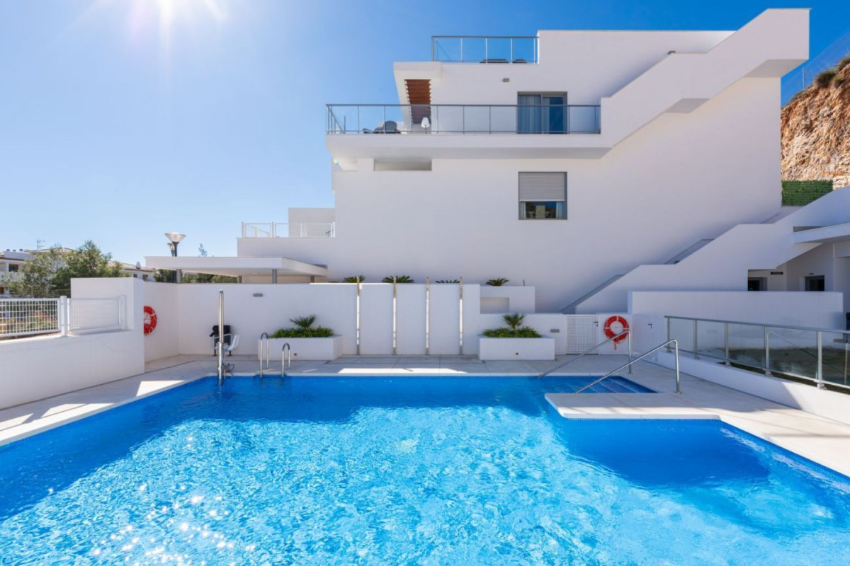 Sale of apartment in Calle Menta, Benalmádena
photo 2
