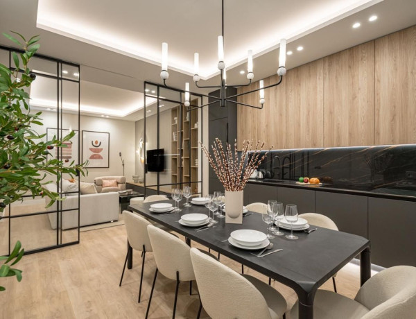 Apartment for sale in Calle de Serrano, Madrid thumbnail 1