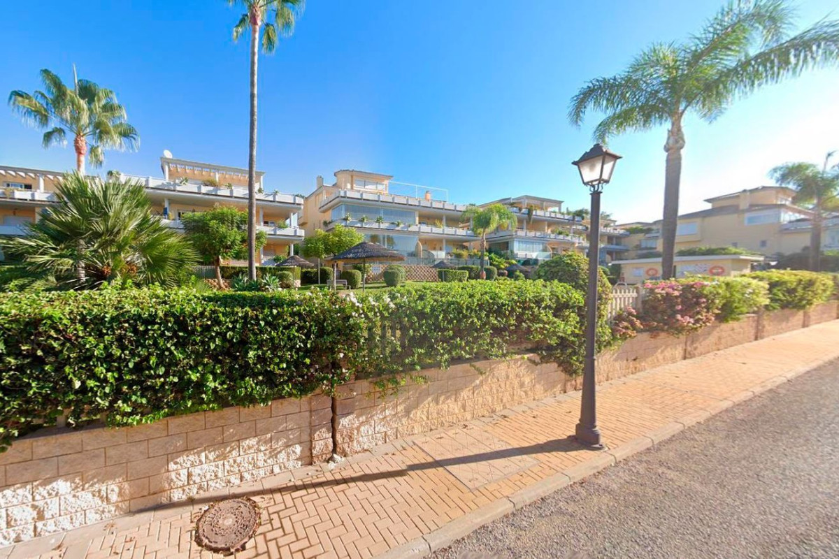 Venta de garaje en Urbanización Lomas de Cabopino s/n , Marbella photo 4