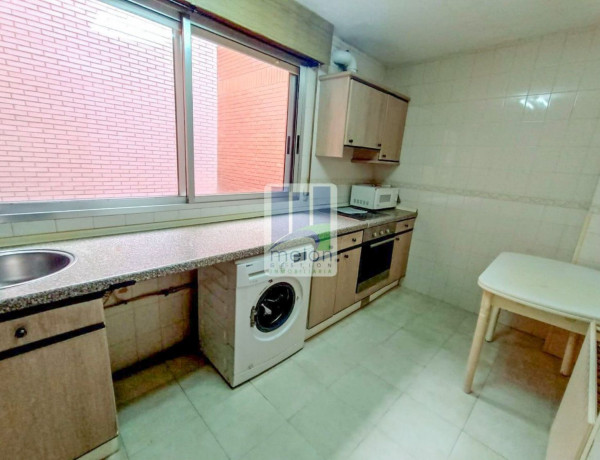 Apartment for sale in  Calle Doctor Jaime Santamaría, Burgos photo 4