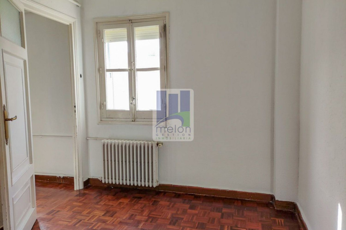 Sale of apartment in Barriada Fábrica de la Moneda, Burgos
photo 2