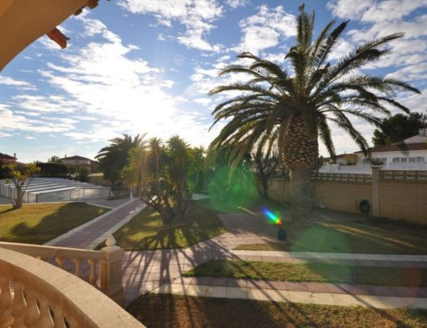 Chalet independiente en venta en María Cristina, Mont-Roig del Camp thumbnail 2