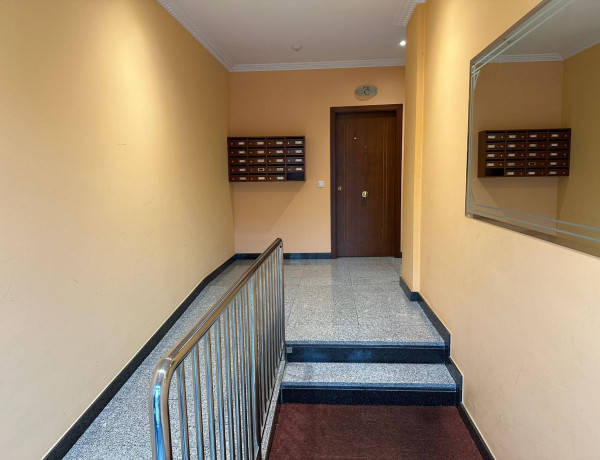 Piso en venta en  Calle Montero Ríos, Lugo photo 4