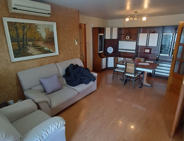 Apartment for sale in Calle Castellvell, Hospitalet de Llobregat thumbnail 1