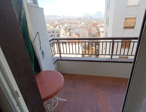 Apartment for sale in  Calle Castellvell, Hospitalet de Llobregat photo 4