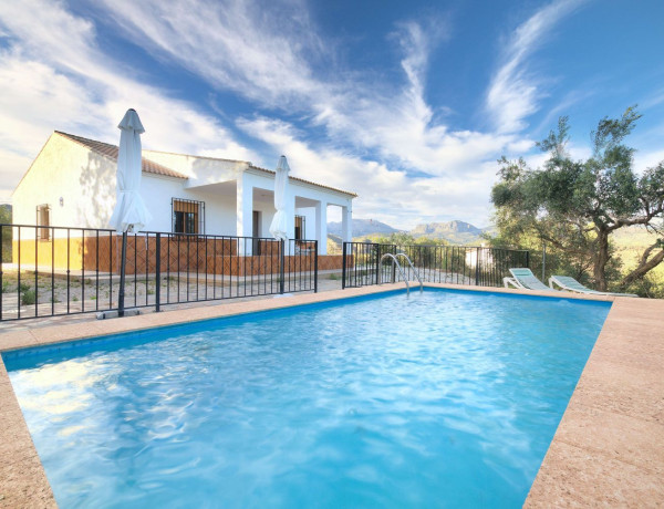Chalet independiente en venta en , Comares thumbnail 1
