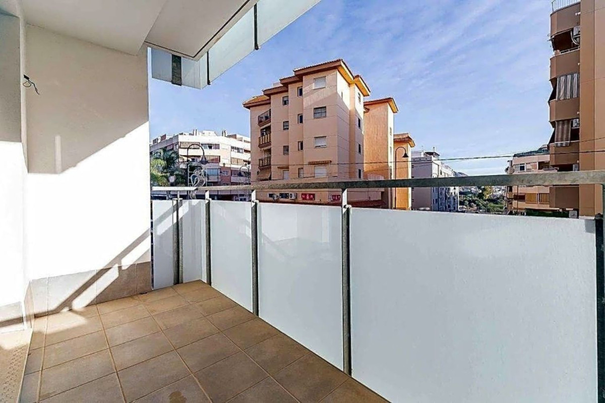 Продажа квартиры на Calle Antonio Machado, Михас
photo 3