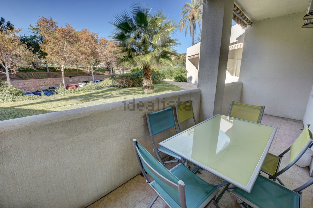 Sale of apartment in Avenida del Parque, 1, Benalmádena
photo 3