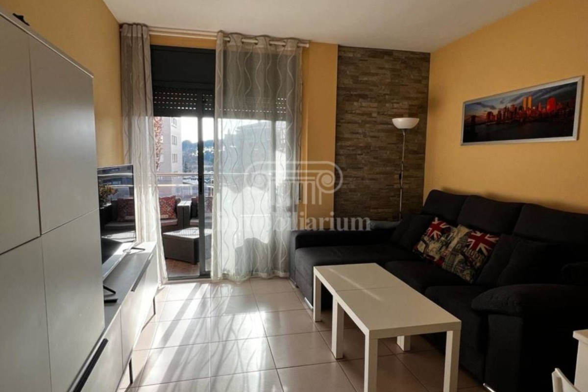 Sale of apartment in Avenida Passapera, Lloret de Mar
photo 1