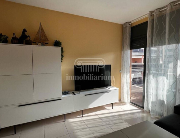 Продажа квартиры в Avenida Passapera, Lloret de Mar thumbnail 1