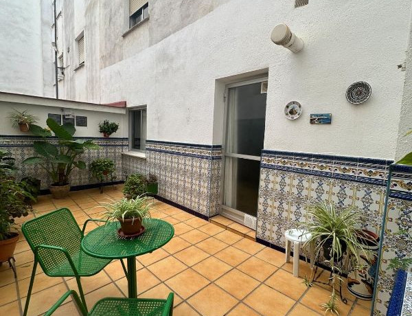 First floor for sale in  Levante - Lepanto - Fátima , Distrito Levante - Lepanto - Fátima photo 1