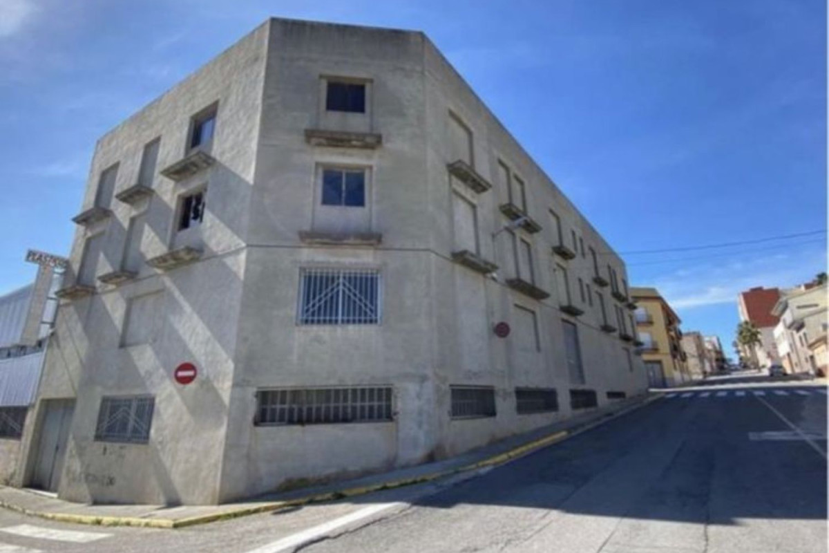Propiedades en venta y alquiler en España photo 2