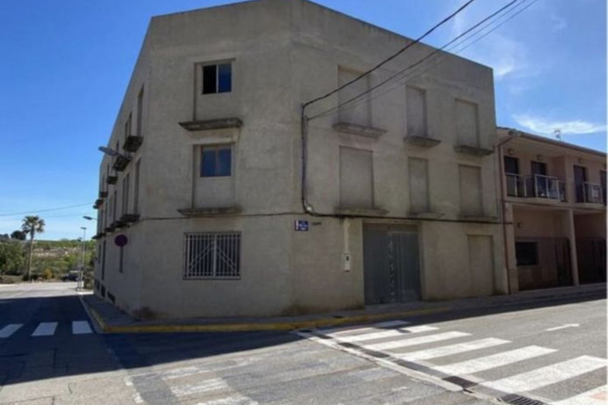 Propiedades en venta y alquiler en España photo 3