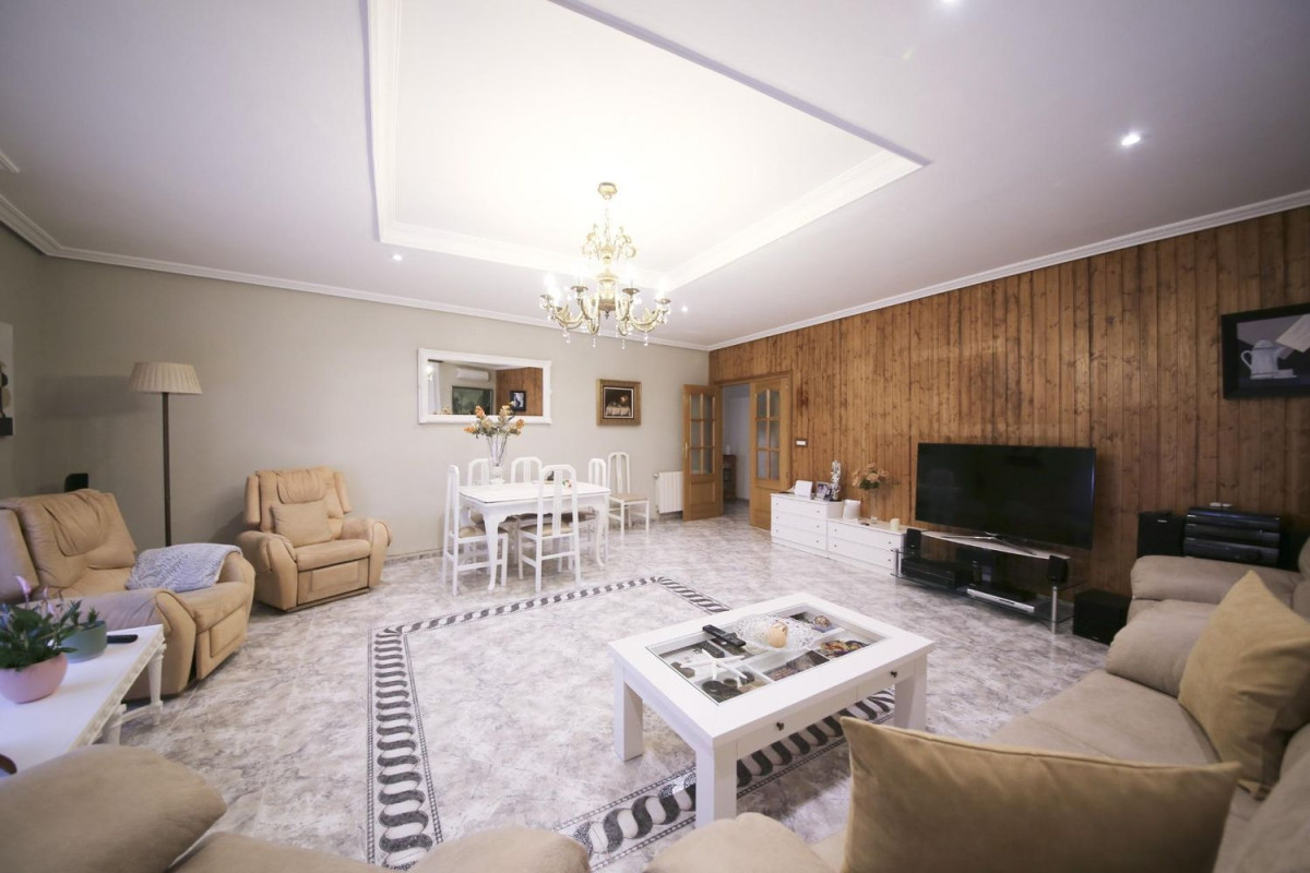 Casa o chalet independiente en venta en Tomelloso, Tomelloso
photo 1