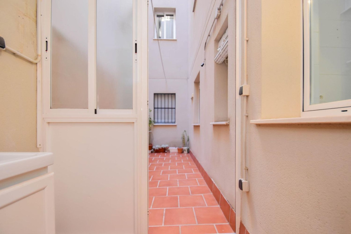 Piso en venta en calle Alcaparra, Atarfe
photo 2
