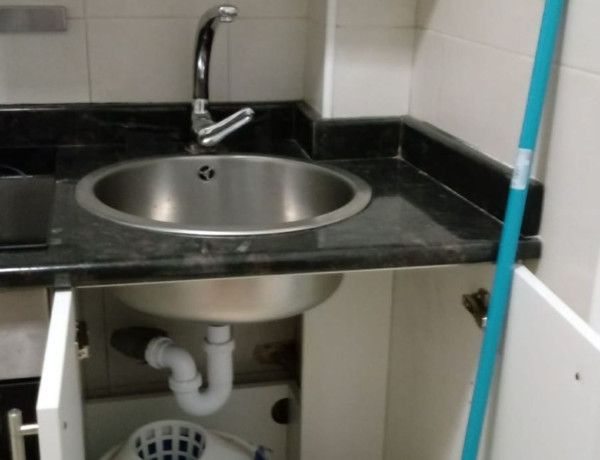 Piso en alquiler en García Barbón, 60 , Vigo thumbnail 2