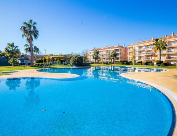 Piso en venta en vall de ribes, Castell-Platja d'Aro photo 1