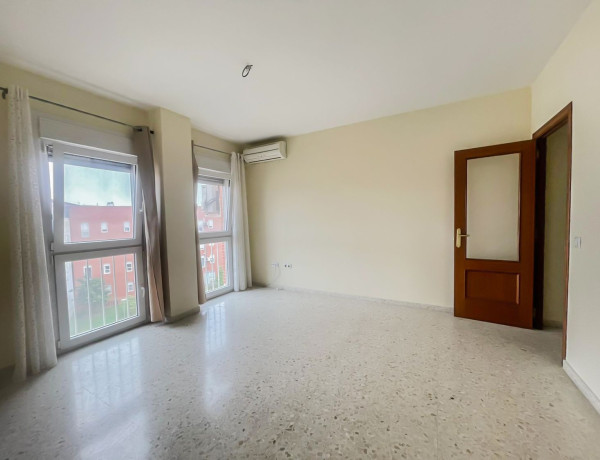 Piso en venta en Camino del Saladillo, Huelva thumbnail 1