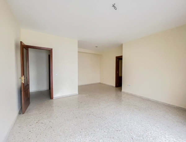 Piso en venta en Camino del Saladillo, Huelva thumbnail 2