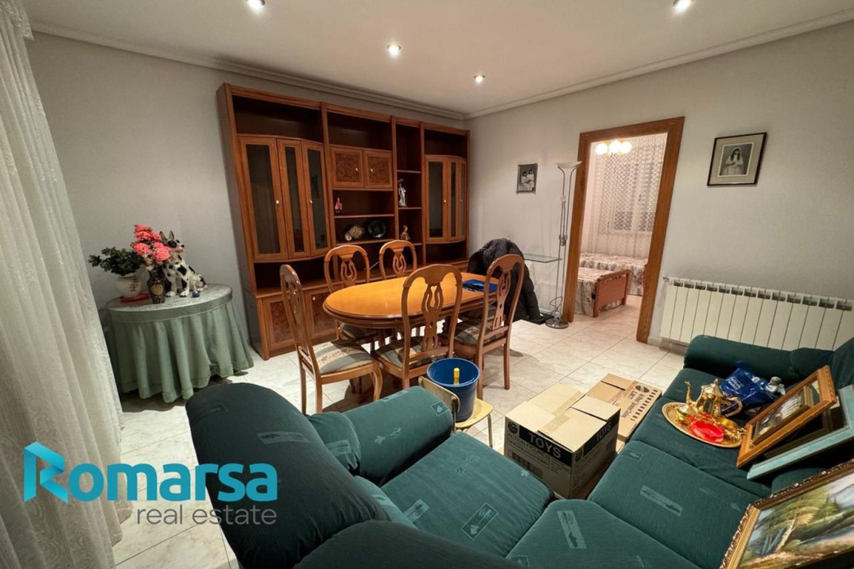 Venta de piso en Calle Virgen de la Vega, Ávila
photo 3