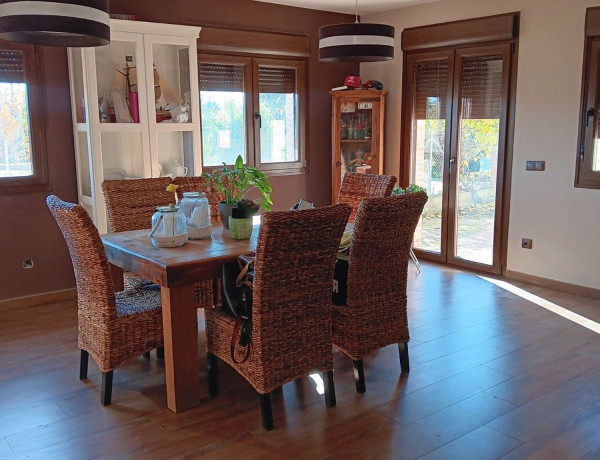 Chalet independiente en venta en , Camarma de Esteruelas photo 4