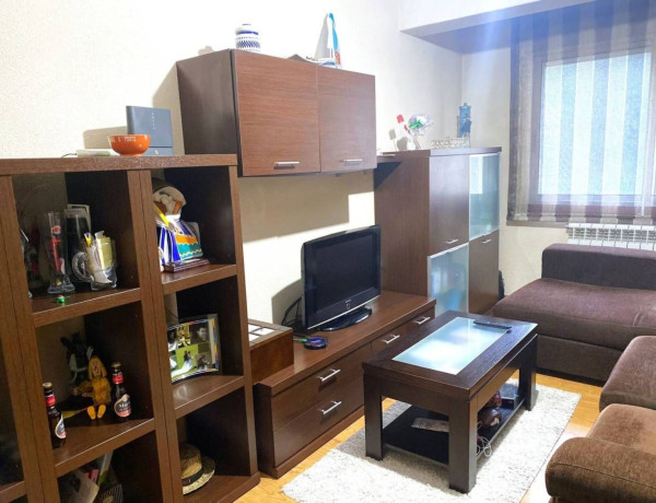 Piso en venta en  Avenida Rosalía de Castro, Ames photo 3