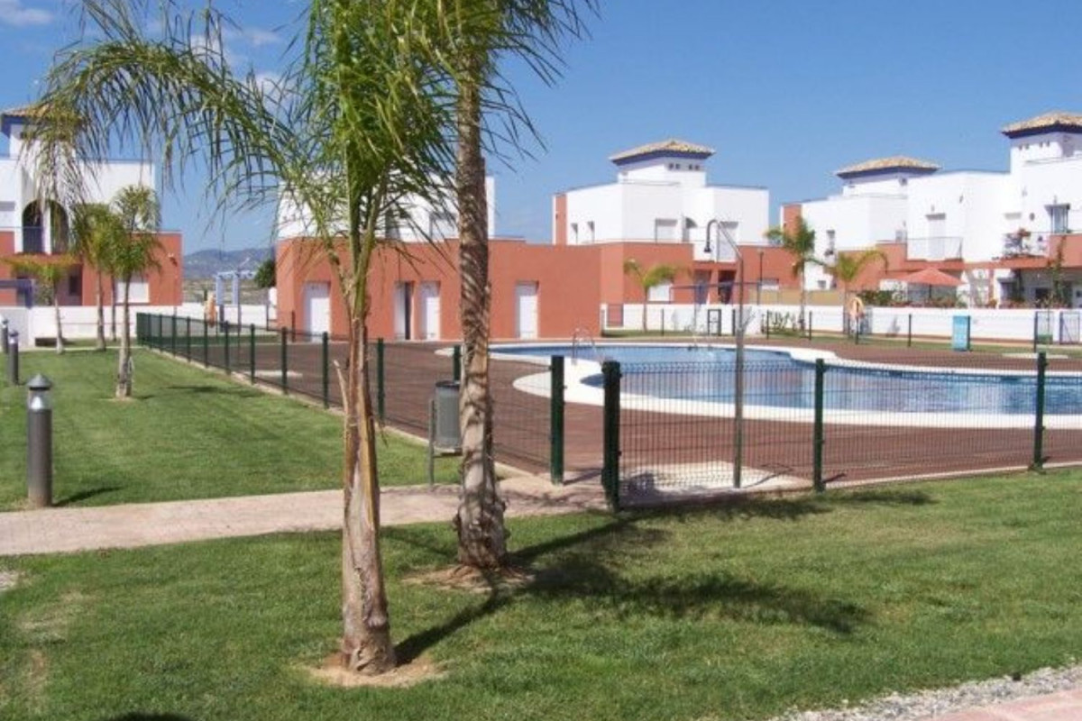 Venta de bajo en Avenida Alhambra, Vera
photo 2