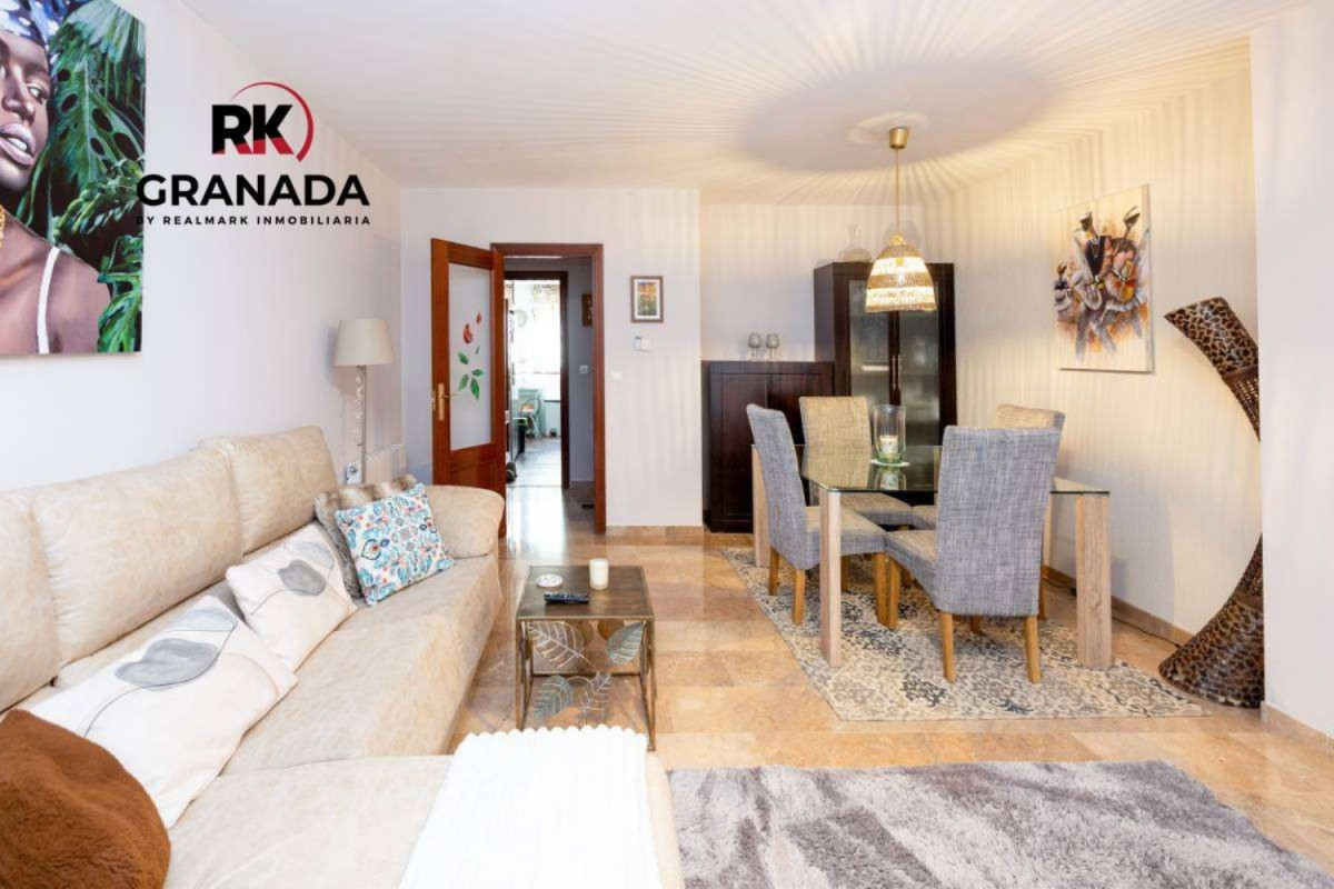Venta de piso en María Zambrano, Alhendin
photo 3
