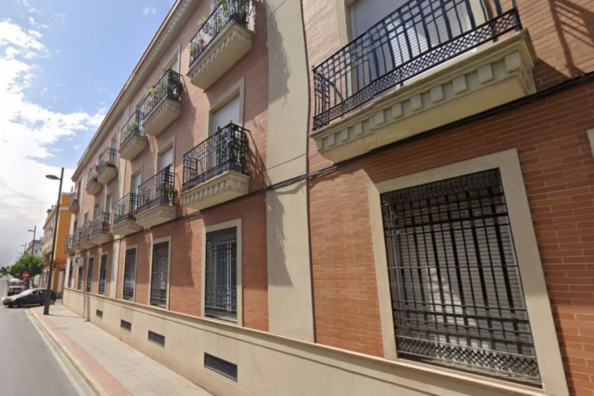 Продажа гаража на Calle Jesús de Grimarest , Дос Германаc photo 4