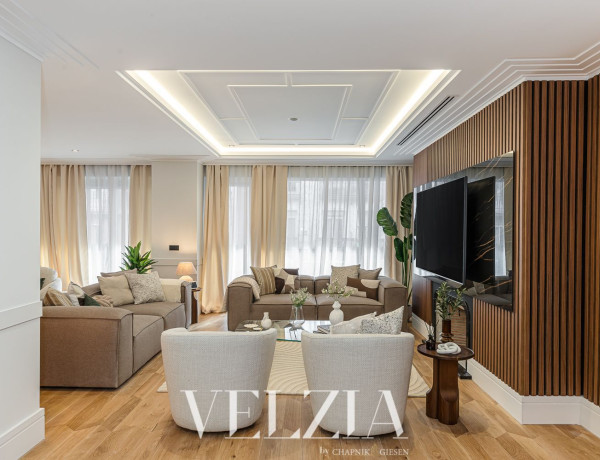 Apartment for sale in  Calle de Bueso de Pineda, Madrid photo 4
