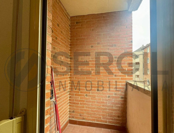 Apartment for sale in  Calle Escultor Marinas, Segovia photo 3