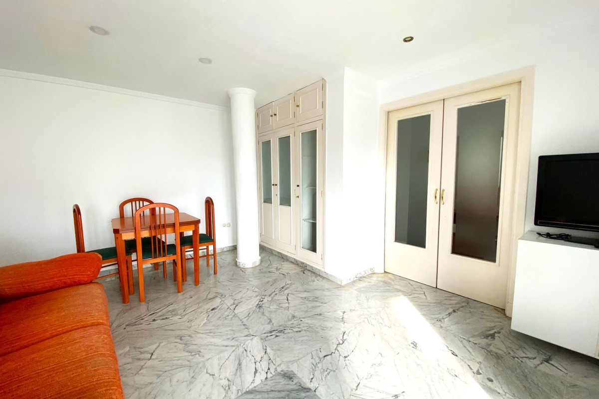 Sale of apartment in Calle Real, San Fernando
 photo 3
